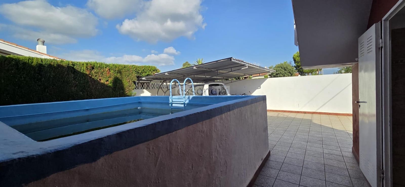 5 soveværelse Villa til salg i Oliva med swimmingpool garage - € 329.900 (Ref: 9126702)