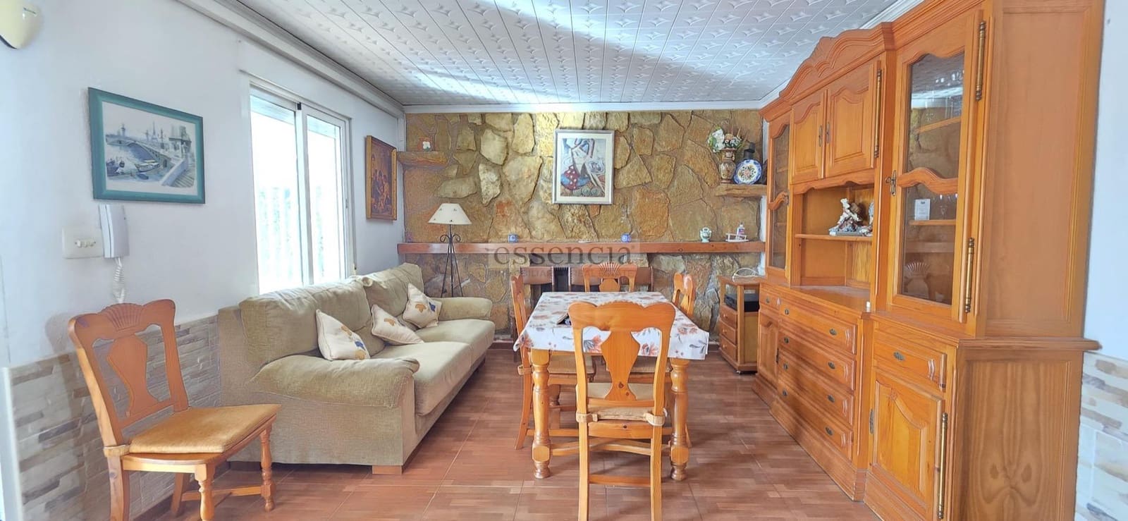 5 soveværelse Villa til salg i Oliva med swimmingpool garage - € 329.900 (Ref: 9126702)