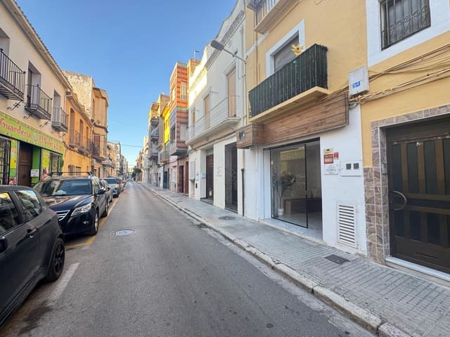 Commercial for sale in Gandia - € 75,000 (Ref: 9197661)