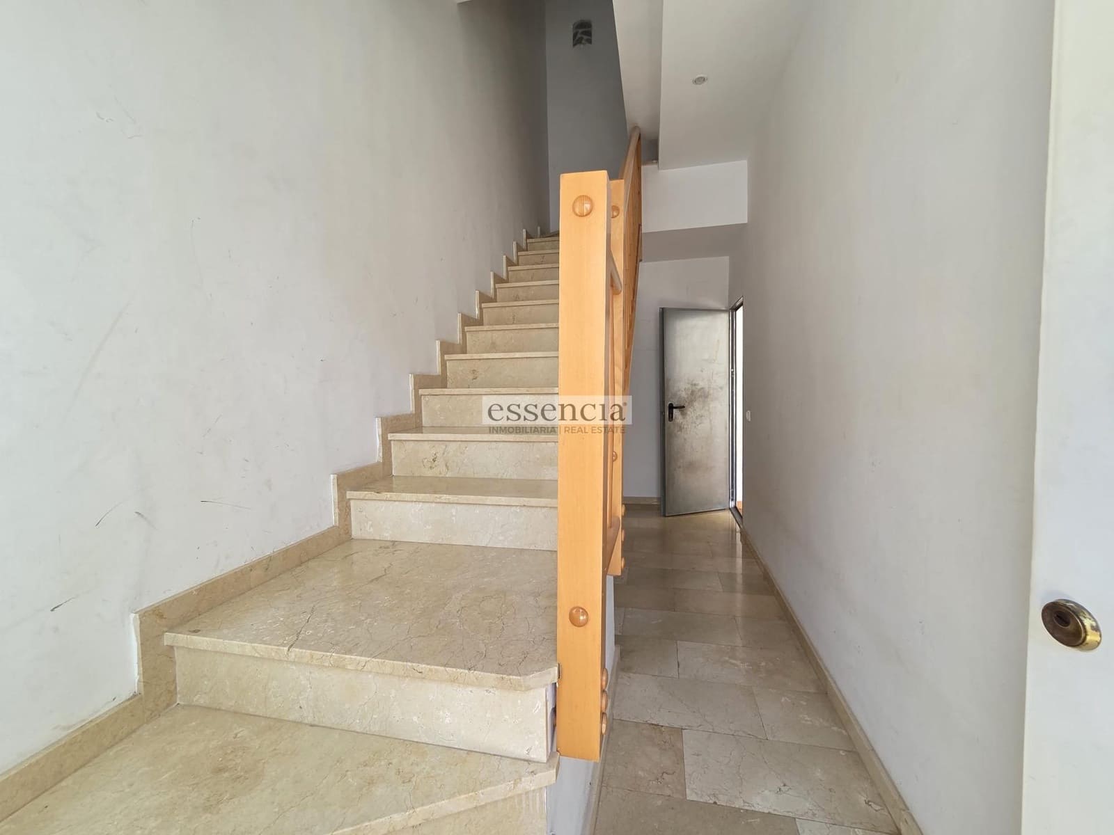 4 soverom Rekkehus til salgs i Villalonga med garasje - € 199 900 (Ref: 9202362)