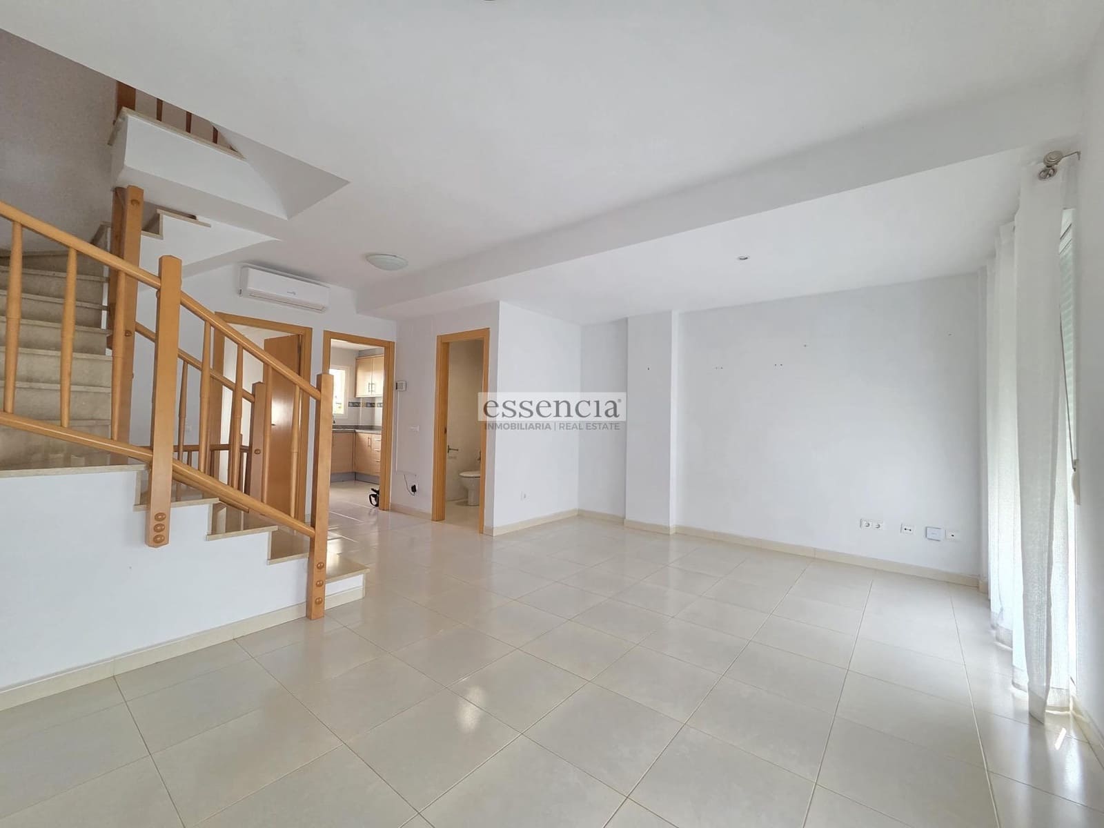 4 soverom Rekkehus til salgs i Villalonga med garasje - € 199 900 (Ref: 9202362)