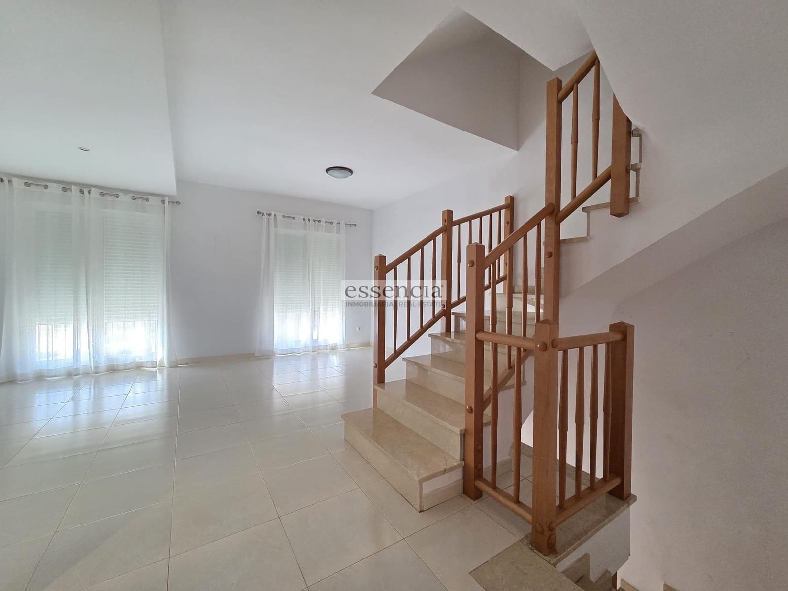 4 soverom Rekkehus til salgs i Villalonga med garasje - € 199 900 (Ref: 9202362)