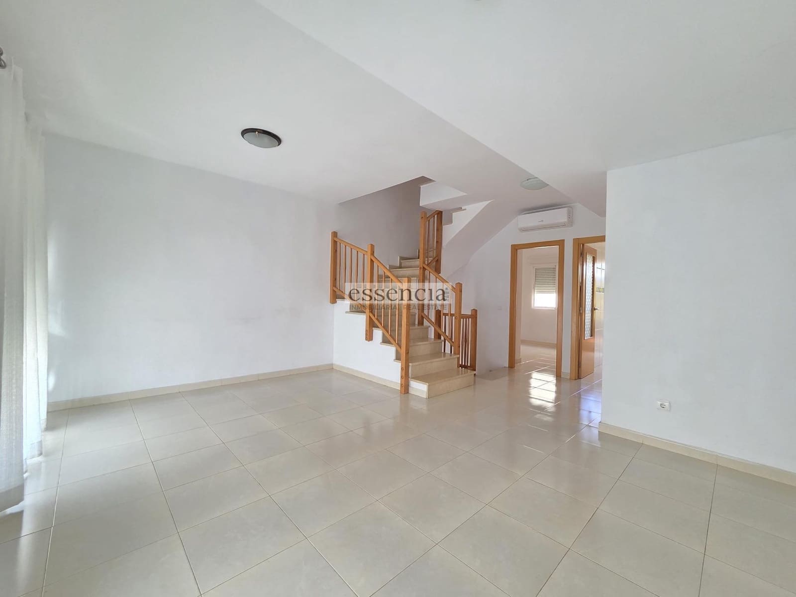 4 soverom Rekkehus til salgs i Villalonga med garasje - € 199 900 (Ref: 9202362)