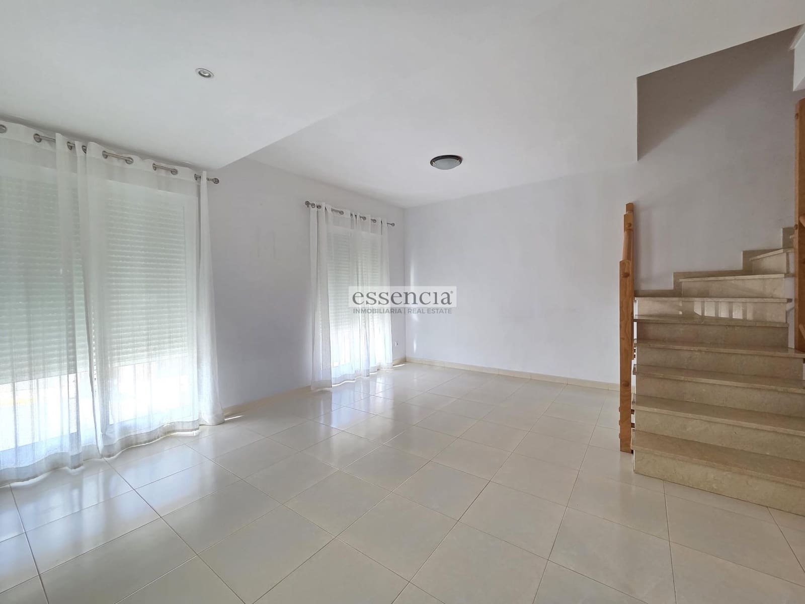 4 soverom Rekkehus til salgs i Villalonga med garasje - € 199 900 (Ref: 9202362)