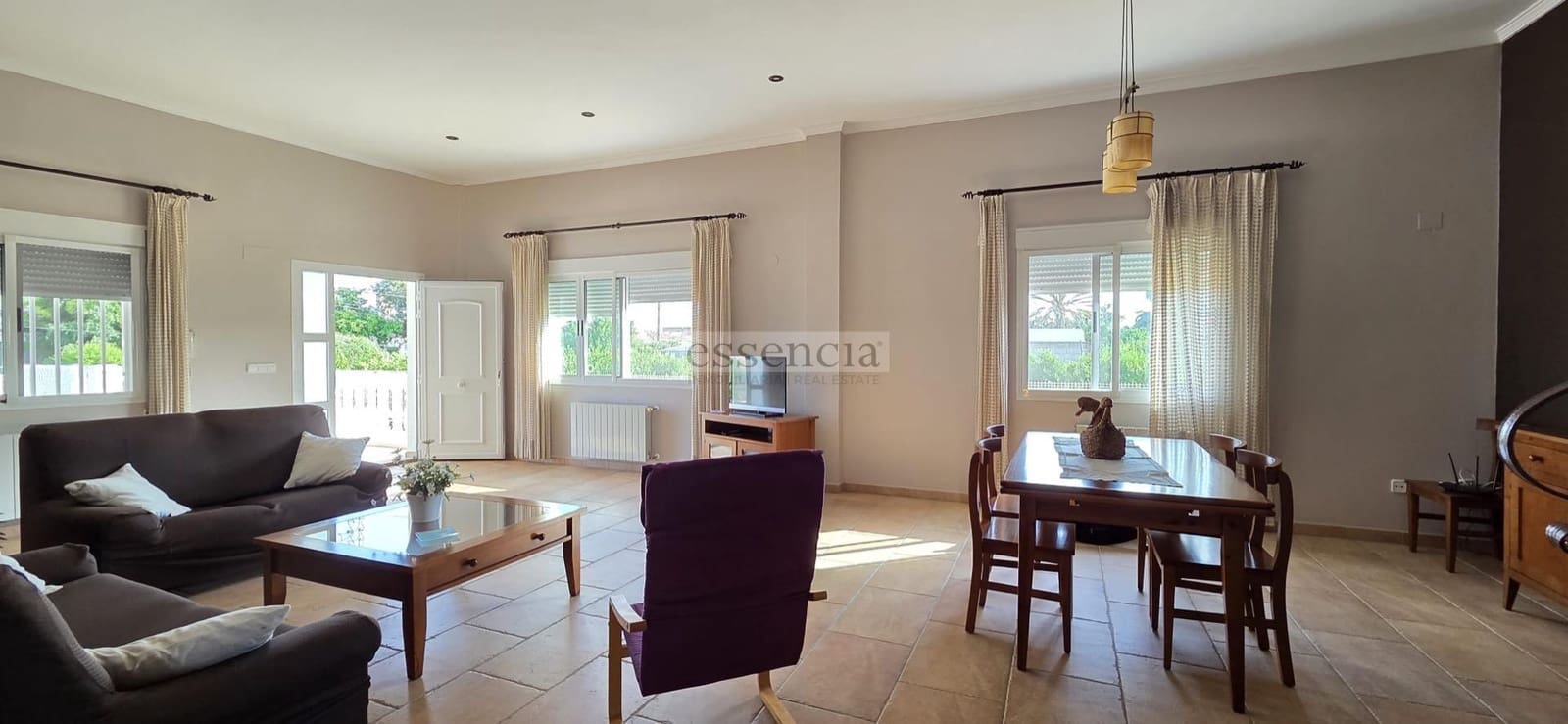 3 soveværelse Villa til salg i Oliva med swimmingpool garage - € 499.900 (Ref: 9202363)