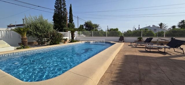 3 slaapkamer Villa te koop in Oliva Pueblo, Oliva met zwembad garage - € 499.900 (Ref: 9202363)