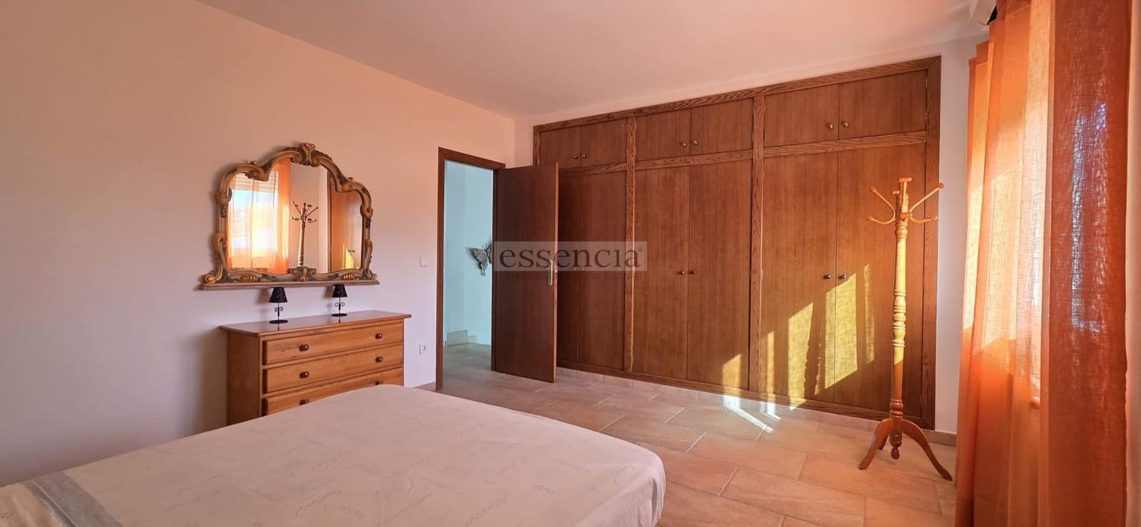 3 soveværelse Villa til salg i Oliva med swimmingpool garage - € 499.900 (Ref: 9202363)