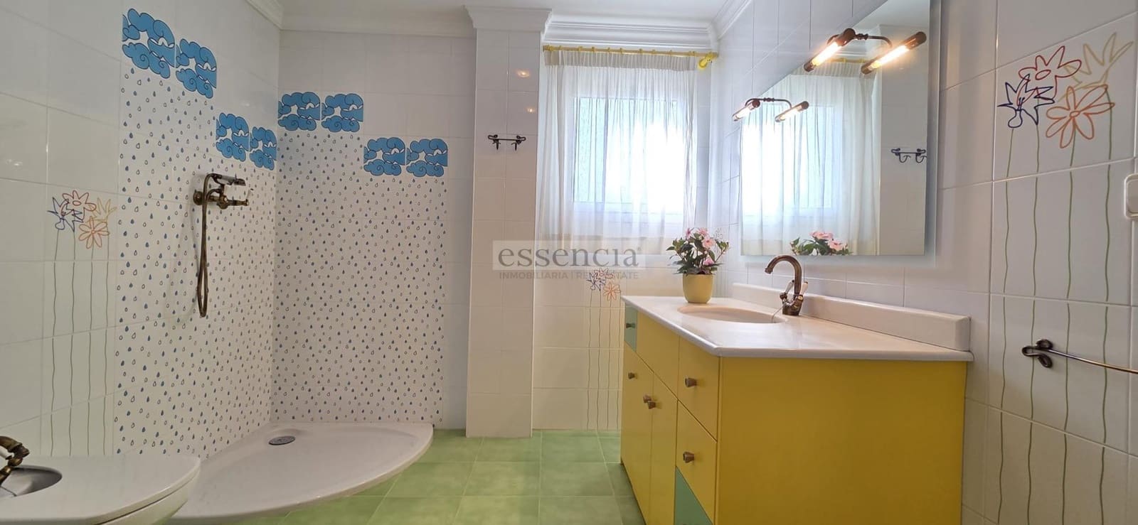 3 soveværelse Villa til salg i Oliva med swimmingpool garage - € 499.900 (Ref: 9202363)