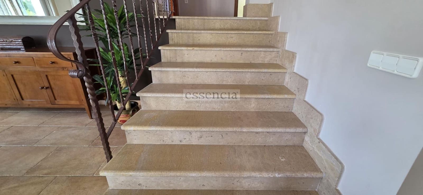 3 soveværelse Villa til salg i Oliva med swimmingpool garage - € 499.900 (Ref: 9202363)