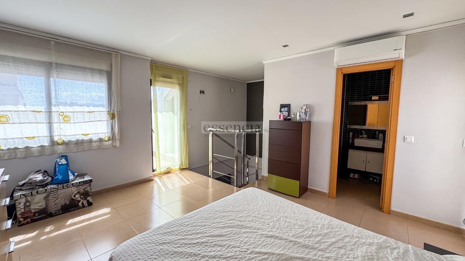 3 sypialnia Penthouse na sprzedaż w Miramar z garażem - 175 000 € (Ref: 9204425)