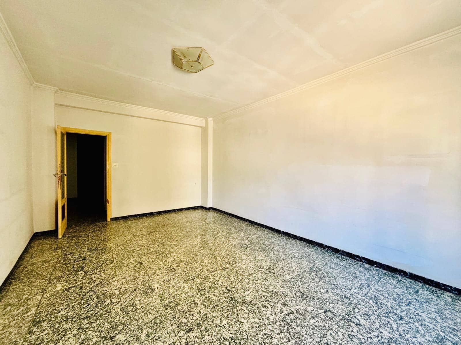 4 soveværelse Erhverv til salg i Gandia med garage - € 400.000 (Ref: 9208249)