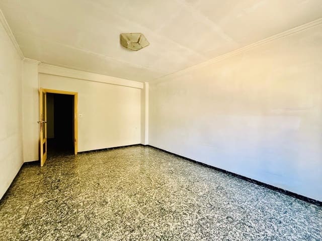 4 bedroom Commercial for sale in Gandia with garage - € 400,000 (Ref: 9208249)