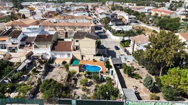 3 soveværelse Villa til salg i Palmera med swimmingpool garage - € 450.000 (Ref: 9248731)