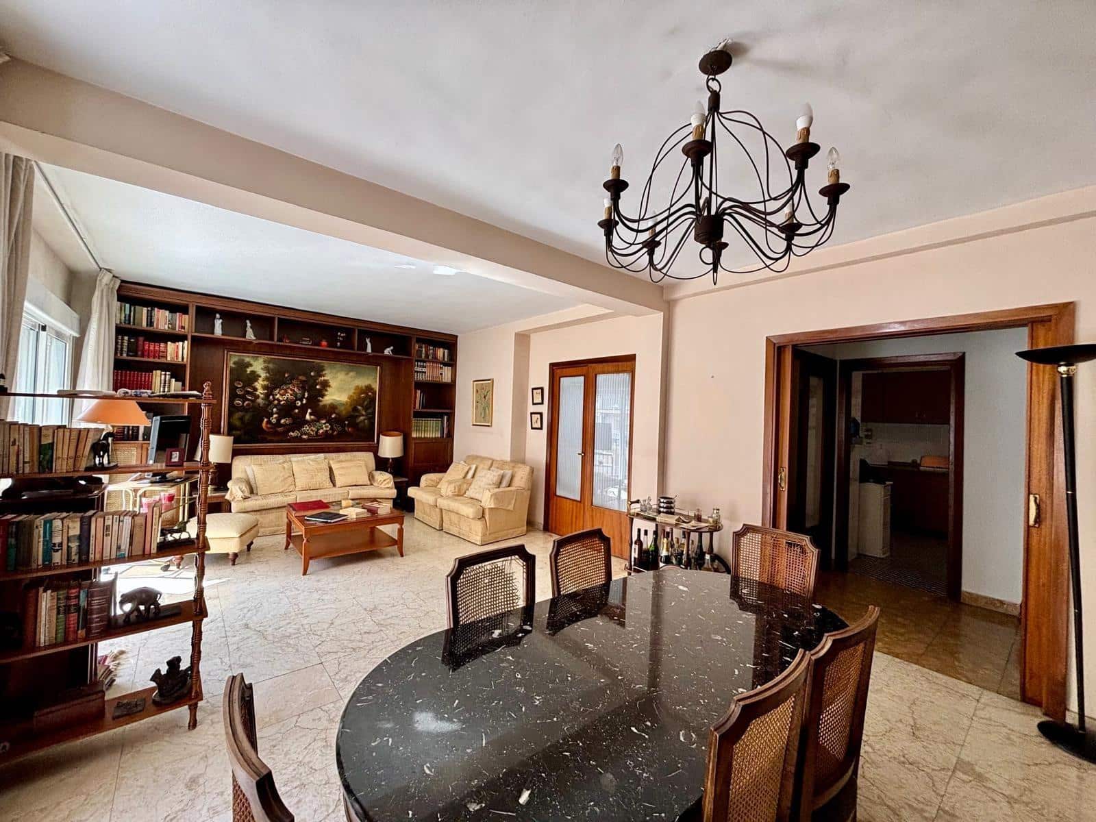 5 soveværelse Lejlighed til salg i Gandia med garage - € 209.900 (Ref: 9264419)