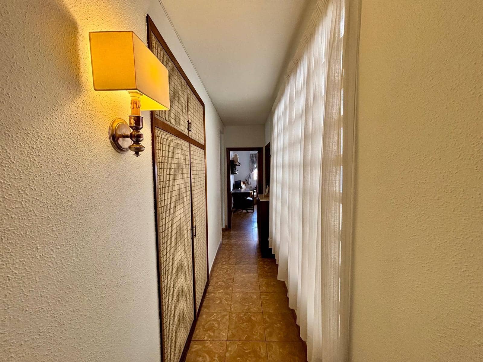 5 soveværelse Lejlighed til salg i Gandia med garage - € 209.900 (Ref: 9264419)