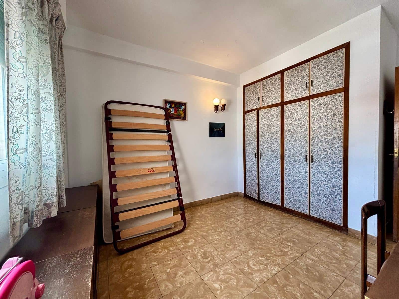 5 soveværelse Lejlighed til salg i Gandia med garage - € 209.900 (Ref: 9264419)