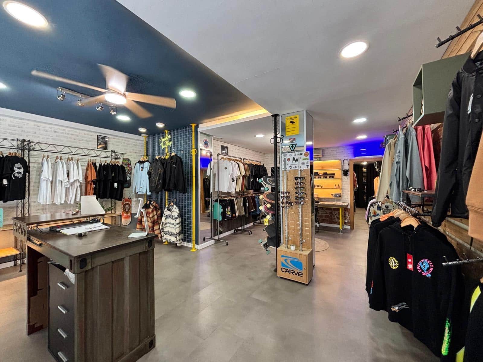 Commercial for sale in Gandia - € 84,900 (Ref: 9264420)