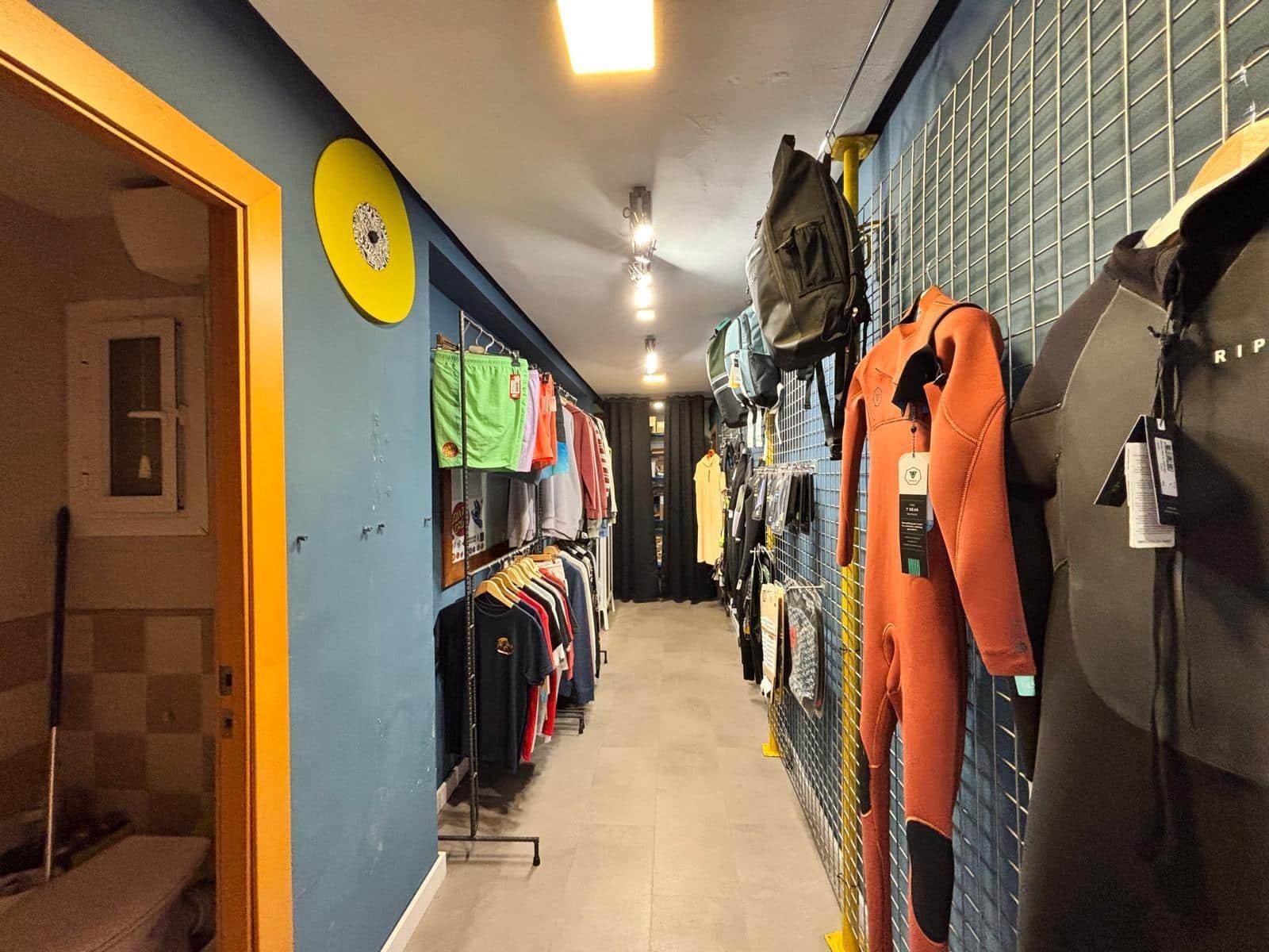 Commercial for sale in Gandia - € 84,900 (Ref: 9264420)