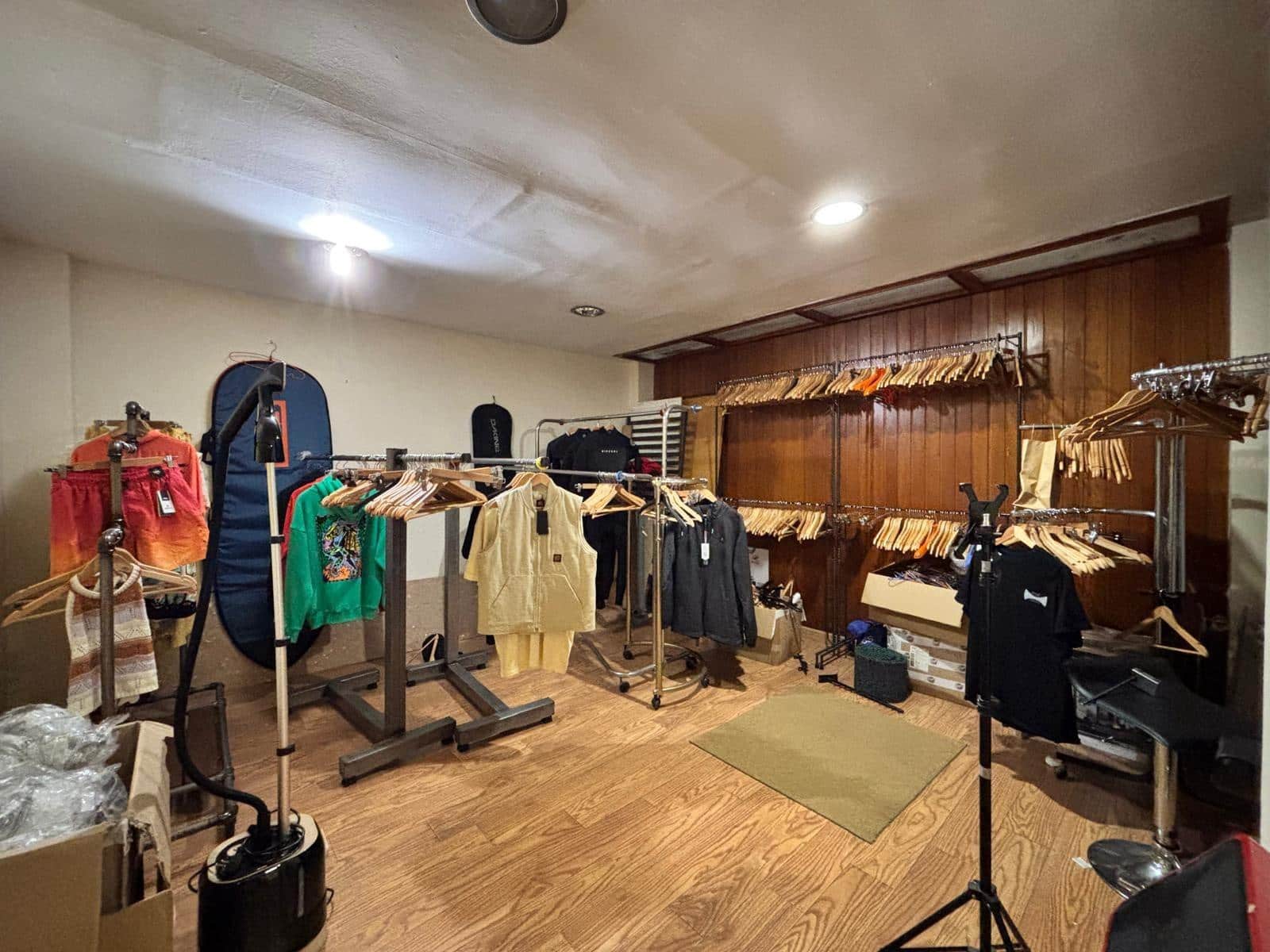 Commercial for sale in Gandia - € 84,900 (Ref: 9264420)