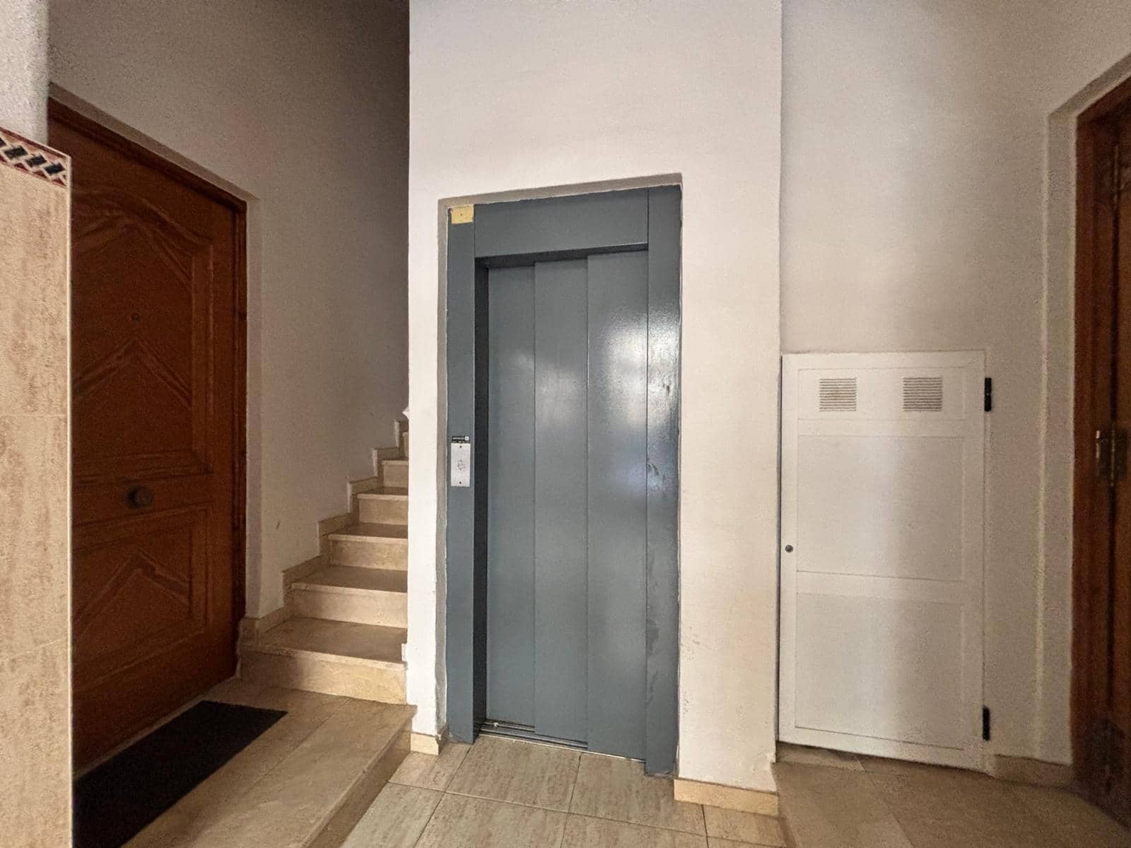 4 makuuhuone Asunto myytävänä paikassa Gandia - 186 000 € (Ref: 9269656)