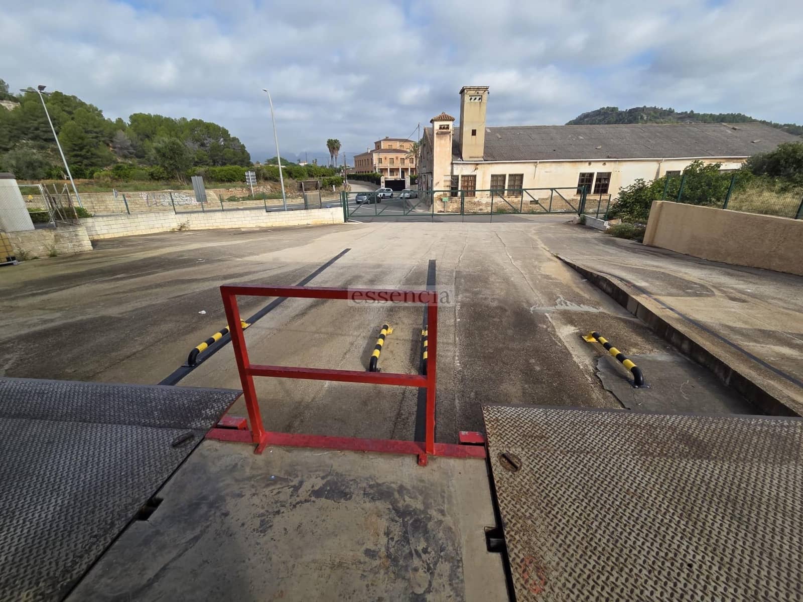 2 slaapkamer Bedrijf te koop in Palma de Gandia met garage - € 911.000 (Ref: 9308473)