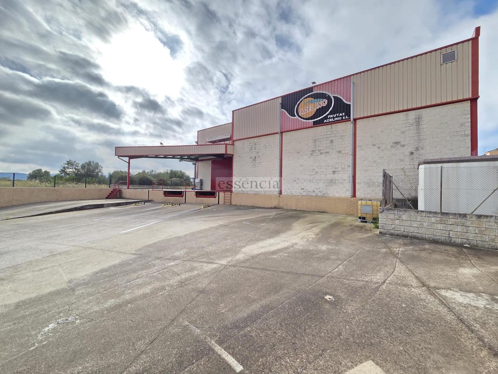 2 slaapkamer Bedrijf te koop in Palma de Gandia met garage - € 911.000 (Ref: 9308473)