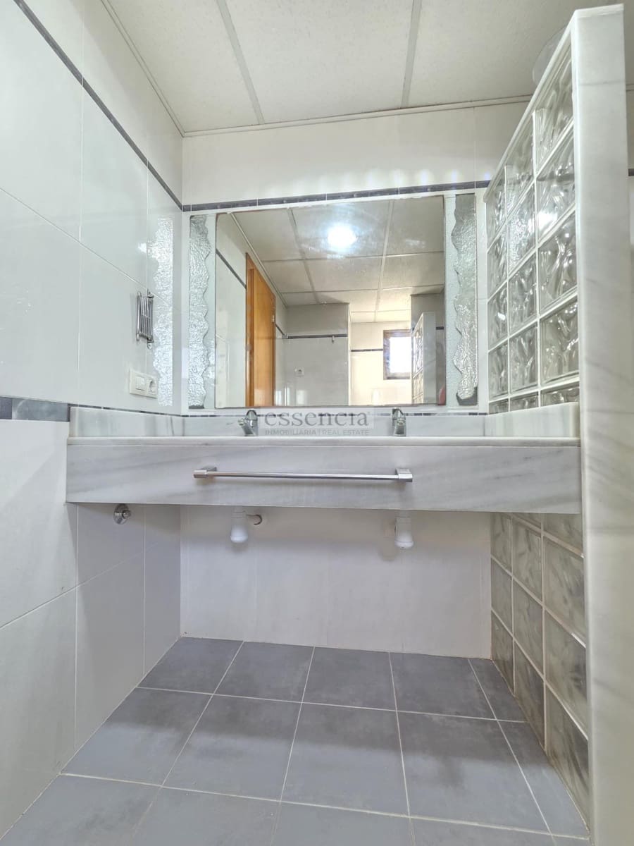 3 bedroom Terraced Villa for sale in Beniarjo with garage - € 219,000 (Ref: 9375272)