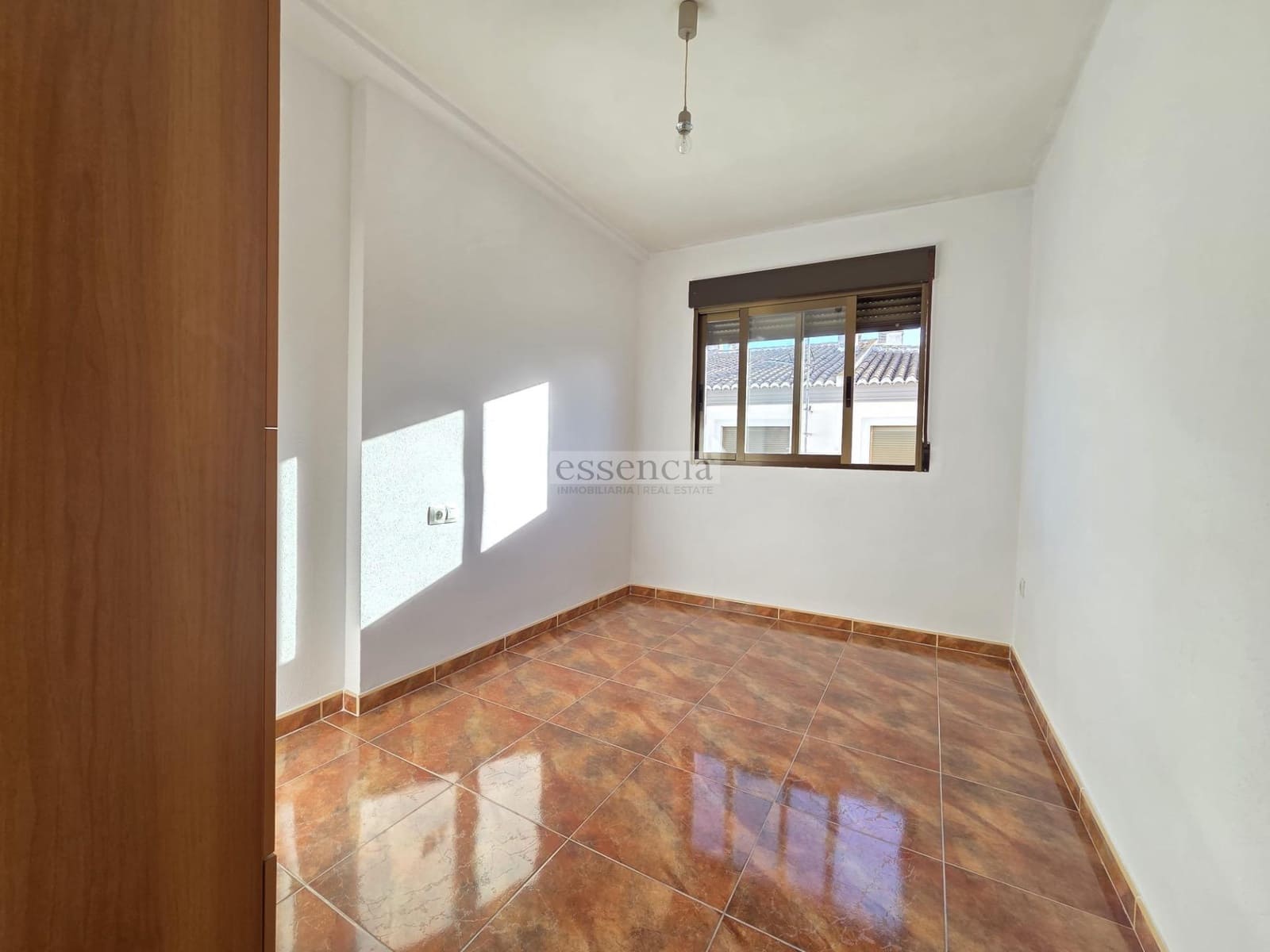 3 bedroom Terraced Villa for sale in Beniarjo with garage - € 219,000 (Ref: 9375272)