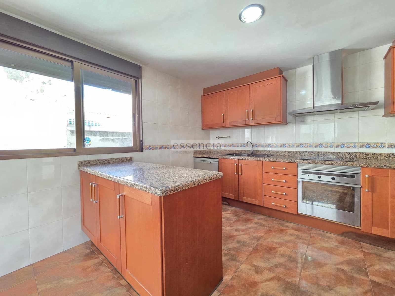 3 bedroom Terraced Villa for sale in Beniarjo with garage - € 219,000 (Ref: 9375272)