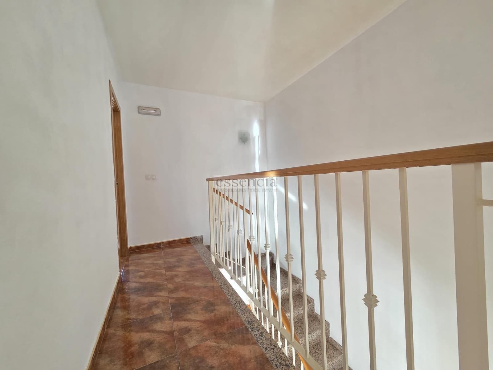 3 bedroom Terraced Villa for sale in Beniarjo with garage - € 219,000 (Ref: 9375272)