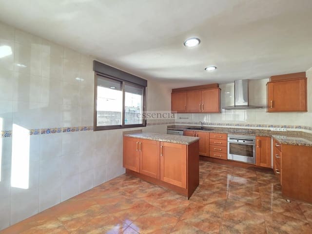 3 bedroom Terraced Villa for sale in Beniarjó with garage - € 219,000 (Ref: 9375272)