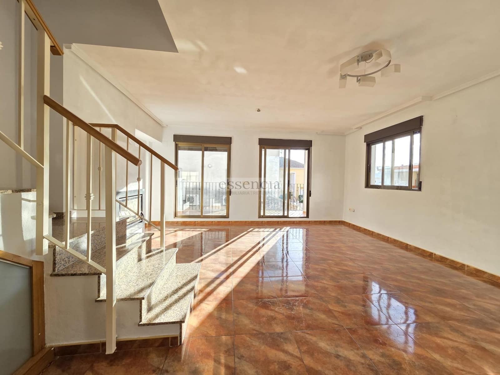 3 bedroom Terraced Villa for sale in Beniarjo with garage - € 219,000 (Ref: 9375272)