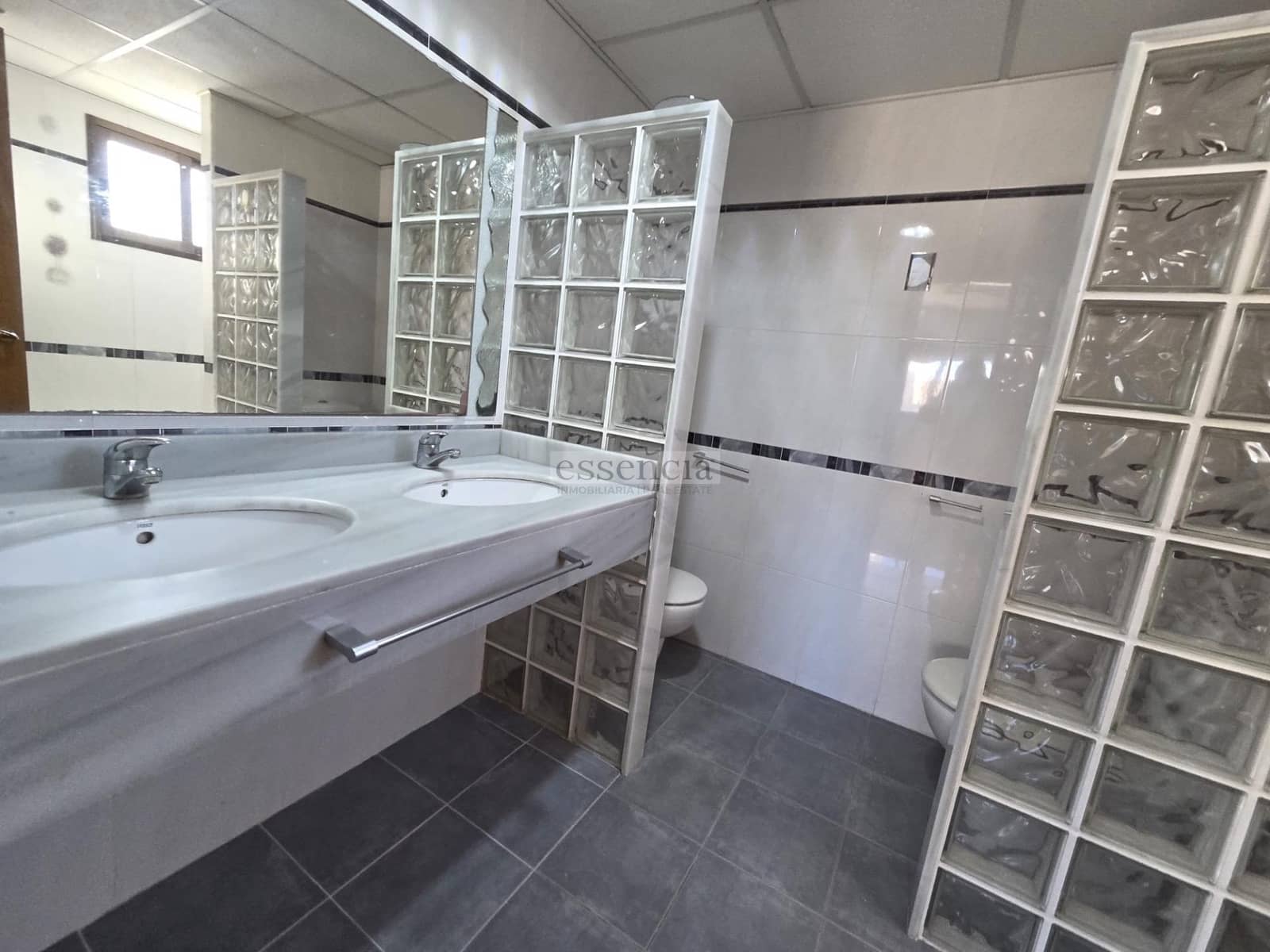 3 bedroom Terraced Villa for sale in Beniarjo with garage - € 219,000 (Ref: 9375272)