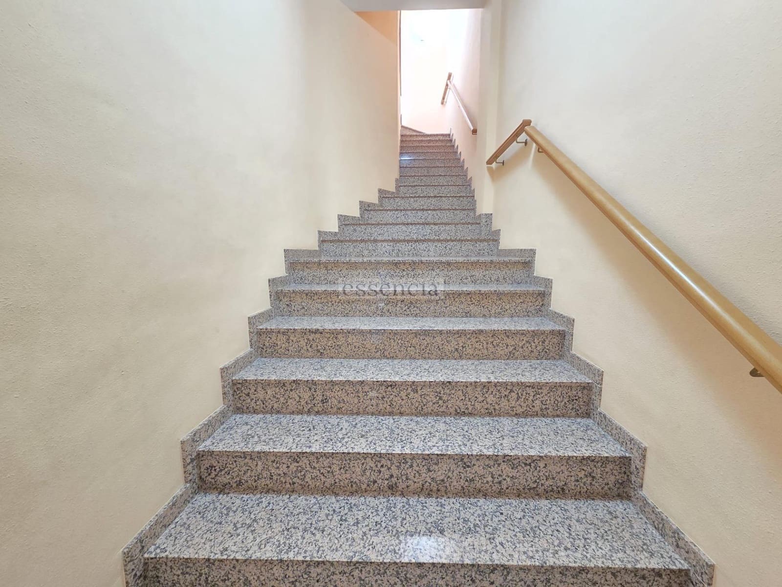 3 bedroom Terraced Villa for sale in Beniarjo with garage - € 219,000 (Ref: 9375272)