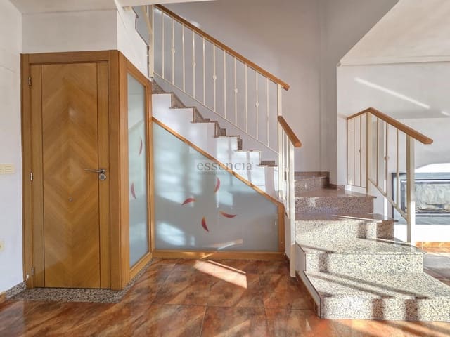 3 bedroom Terraced Villa for sale in Beniarjó with garage - € 219,000 (Ref: 9375272)