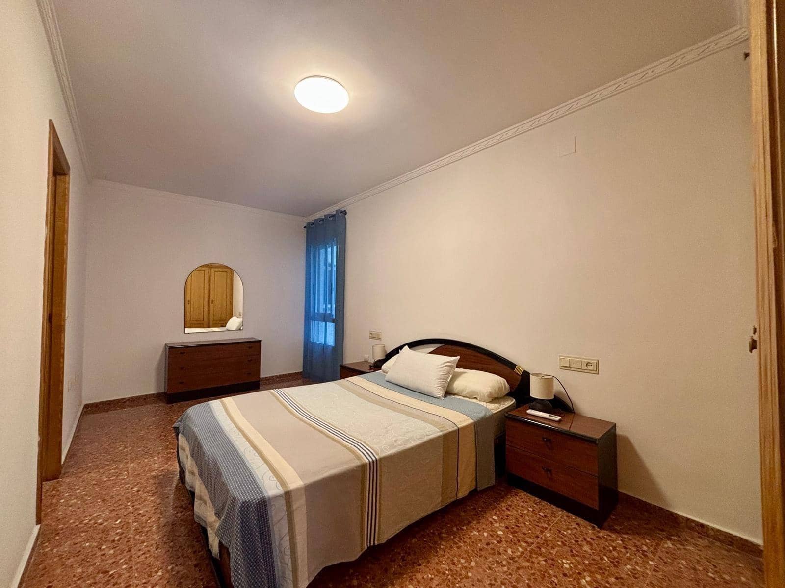 4 sovrum Lägenhet till salu i Gandia - 220 000 € (Ref: 9382779)