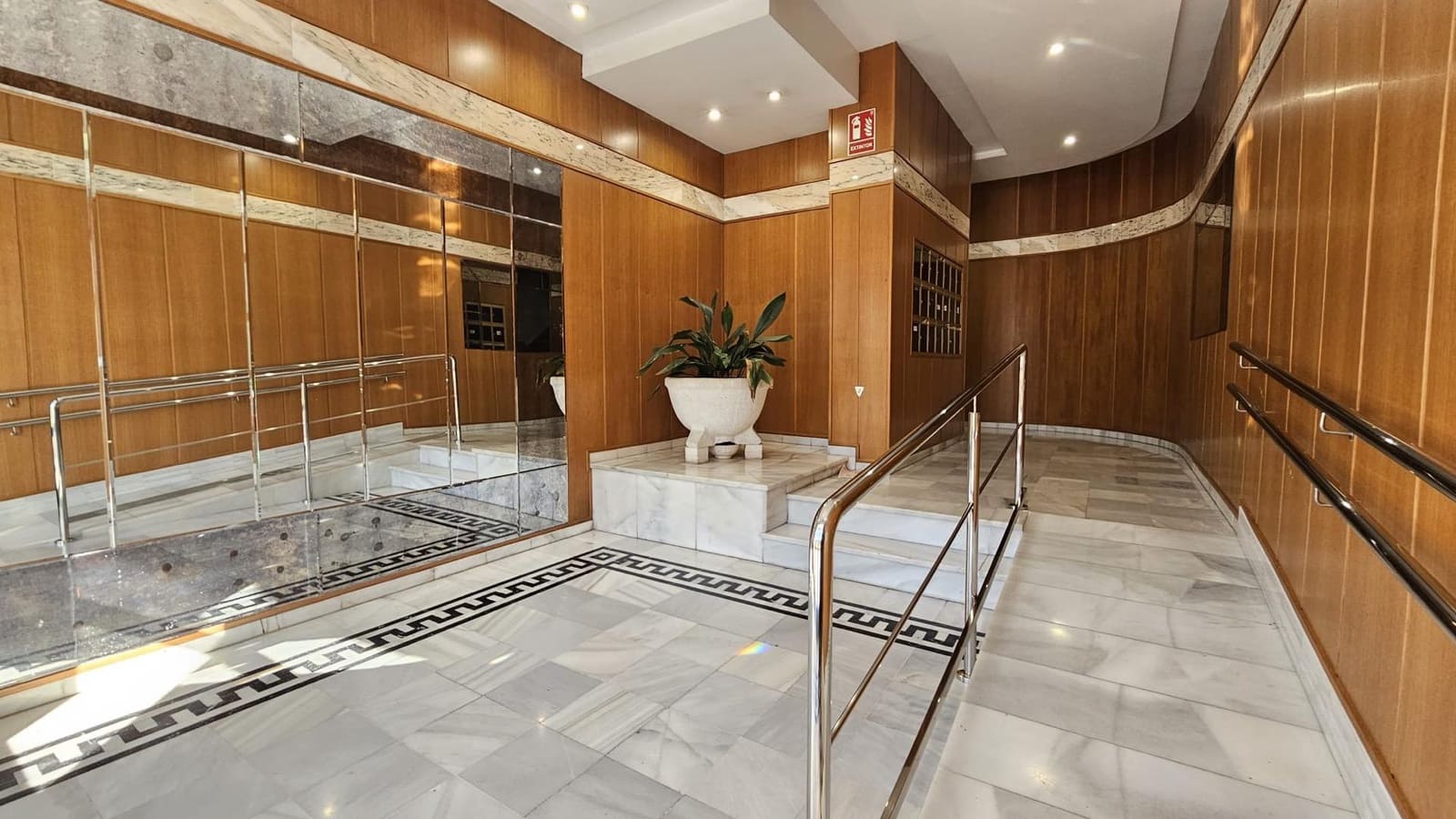 4 sovrum Lägenhet till salu i Gandia - 220 000 € (Ref: 9382779)