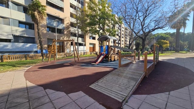 4 sovrum Lägenhet till salu i Gandia - 220 000 € (Ref: 9382779)