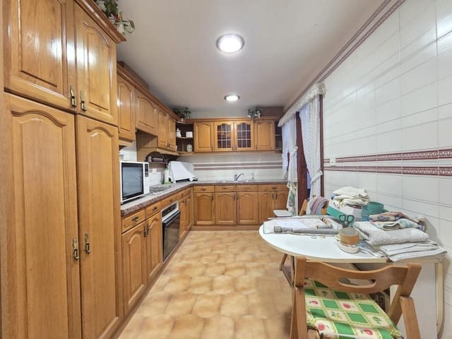 4 sovrum Lägenhet till salu i Gandia med garage - 249 900 € (Ref: 9382780)