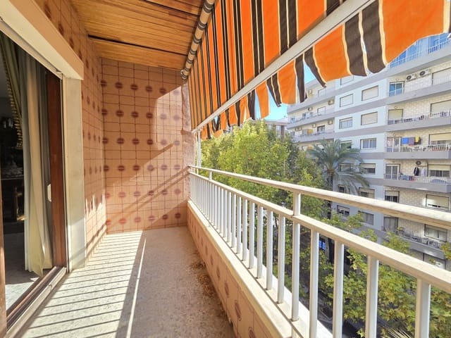 4 sovrum Lägenhet till salu i Gandia med garage - 249 900 € (Ref: 9382780)