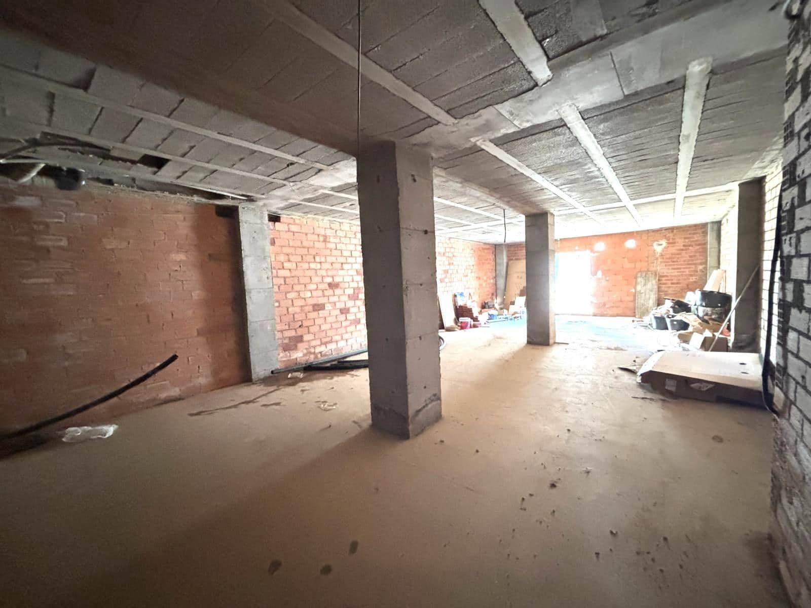 Commercial for sale in Gandia - € 55,000 (Ref: 9400867)