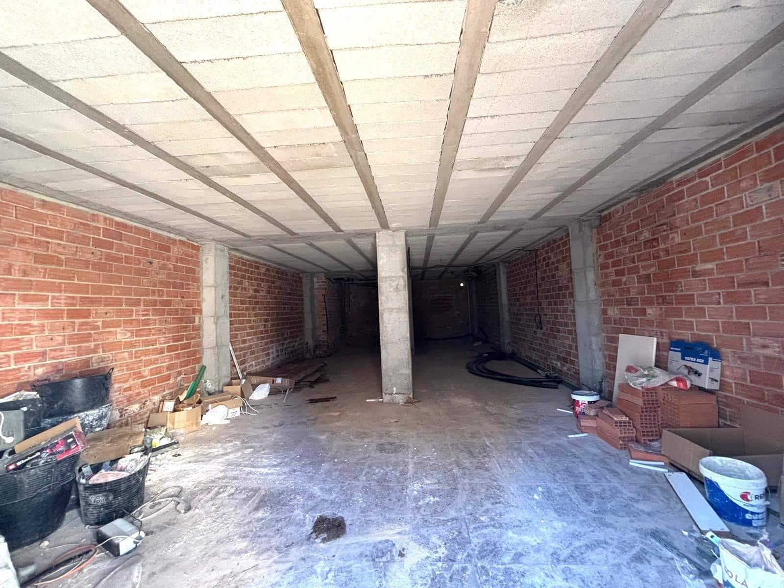 Commercial for sale in Gandia - € 55,000 (Ref: 9400867)