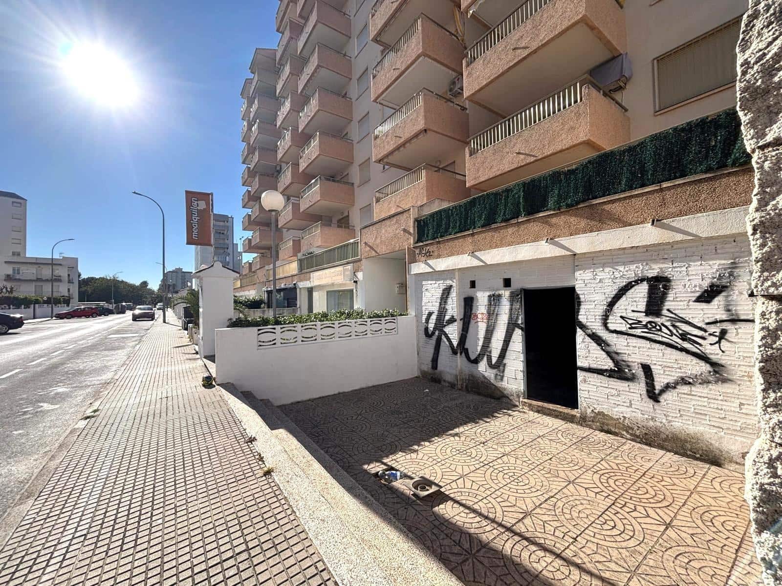Commercial for sale in Gandia - € 55,000 (Ref: 9400867)