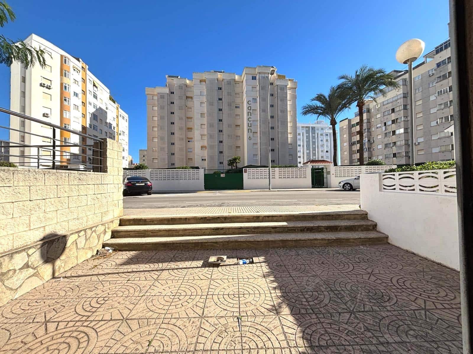 Commercial for sale in Gandia - € 55,000 (Ref: 9400867)