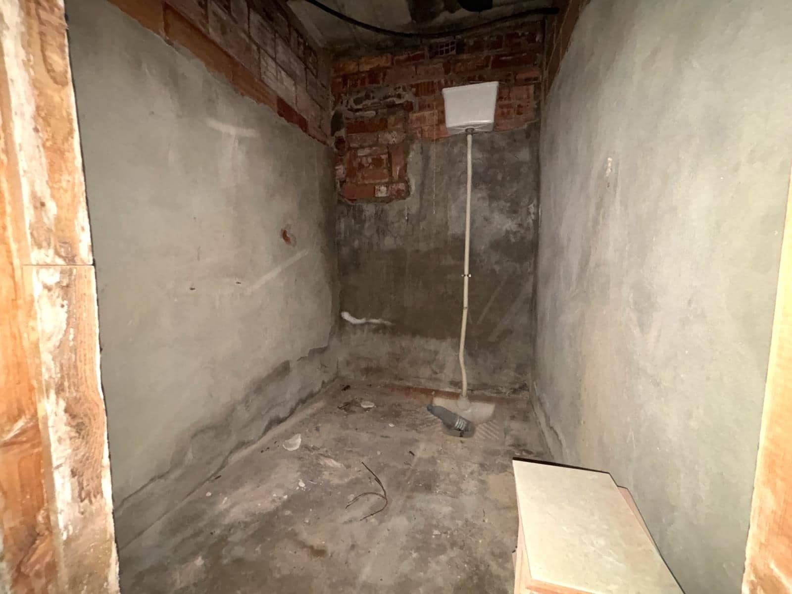 Commercieel te koop in Gandia - € 55.000 (Ref: 9400868)