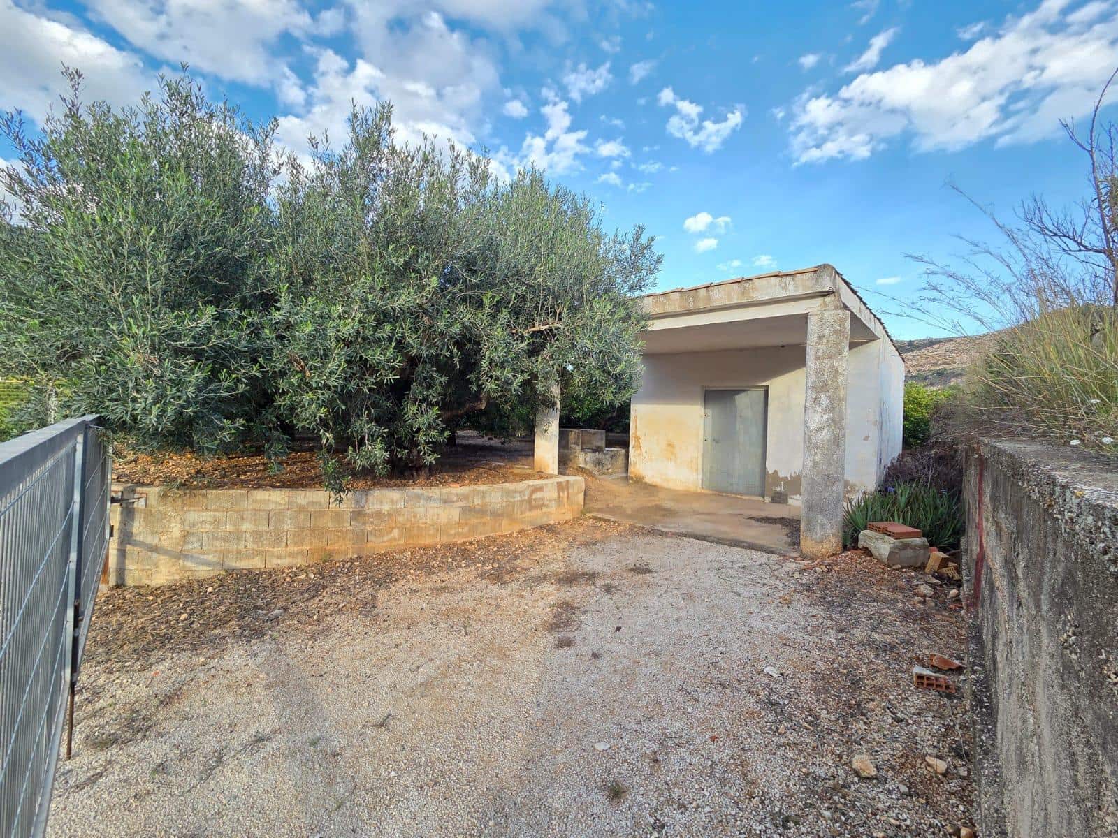 Finca/Herregård til salgs i Adsubia - € 29 900 (Ref: 9403332)