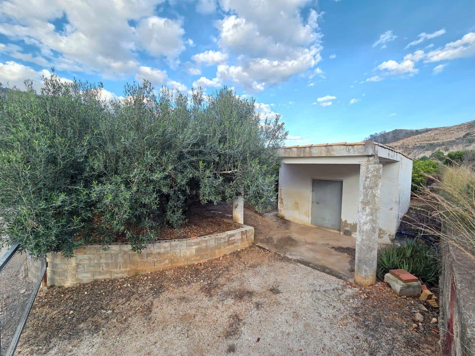 Finca/Herregård til salgs i Adsubia - € 29 900 (Ref: 9403332)