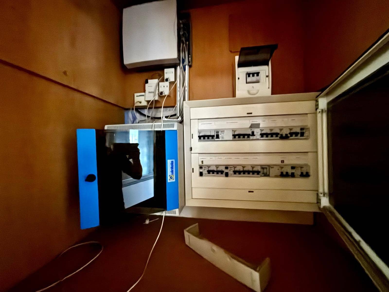 6 bedroom Commercial for sale in Gandia with garage - € 199,999 (Ref: 9406676)