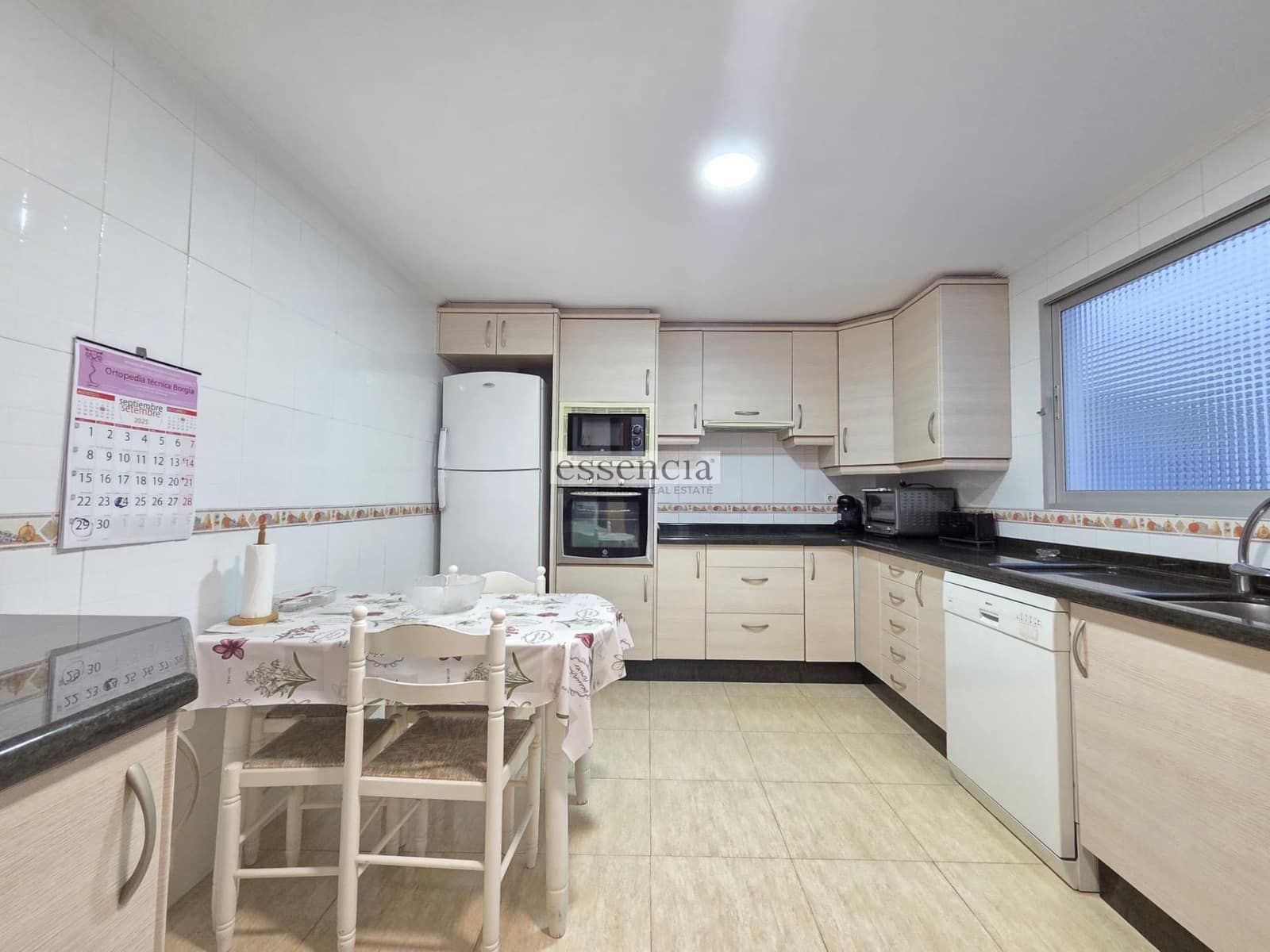 4 sovrum Lägenhet till salu i Gandia med garage - 294 900 € (Ref: 9414033)