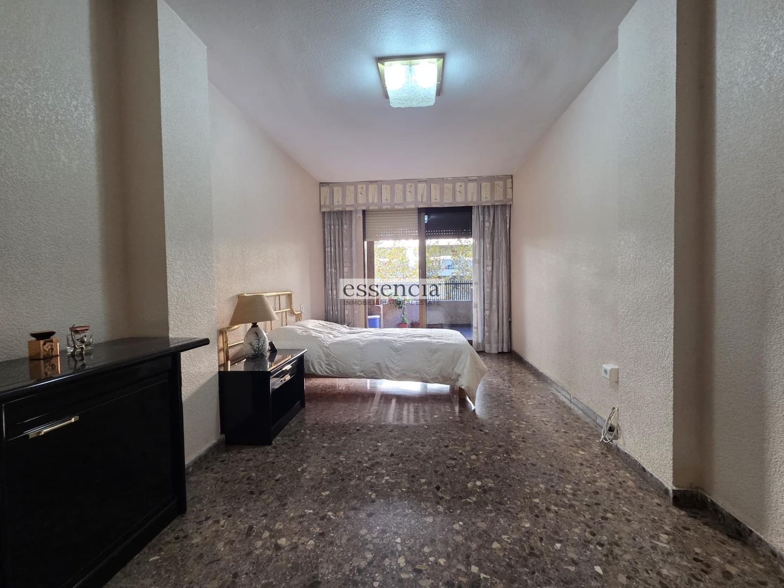 4 bedroom Flat for sale in Gandia with garage - € 294,900 (Ref: 9414033)